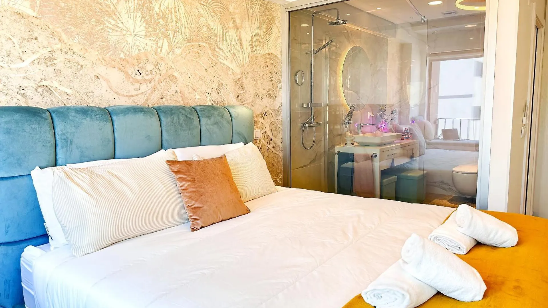 Апартаменты Lisbon Prestige River View Condo By Becherish Португалия