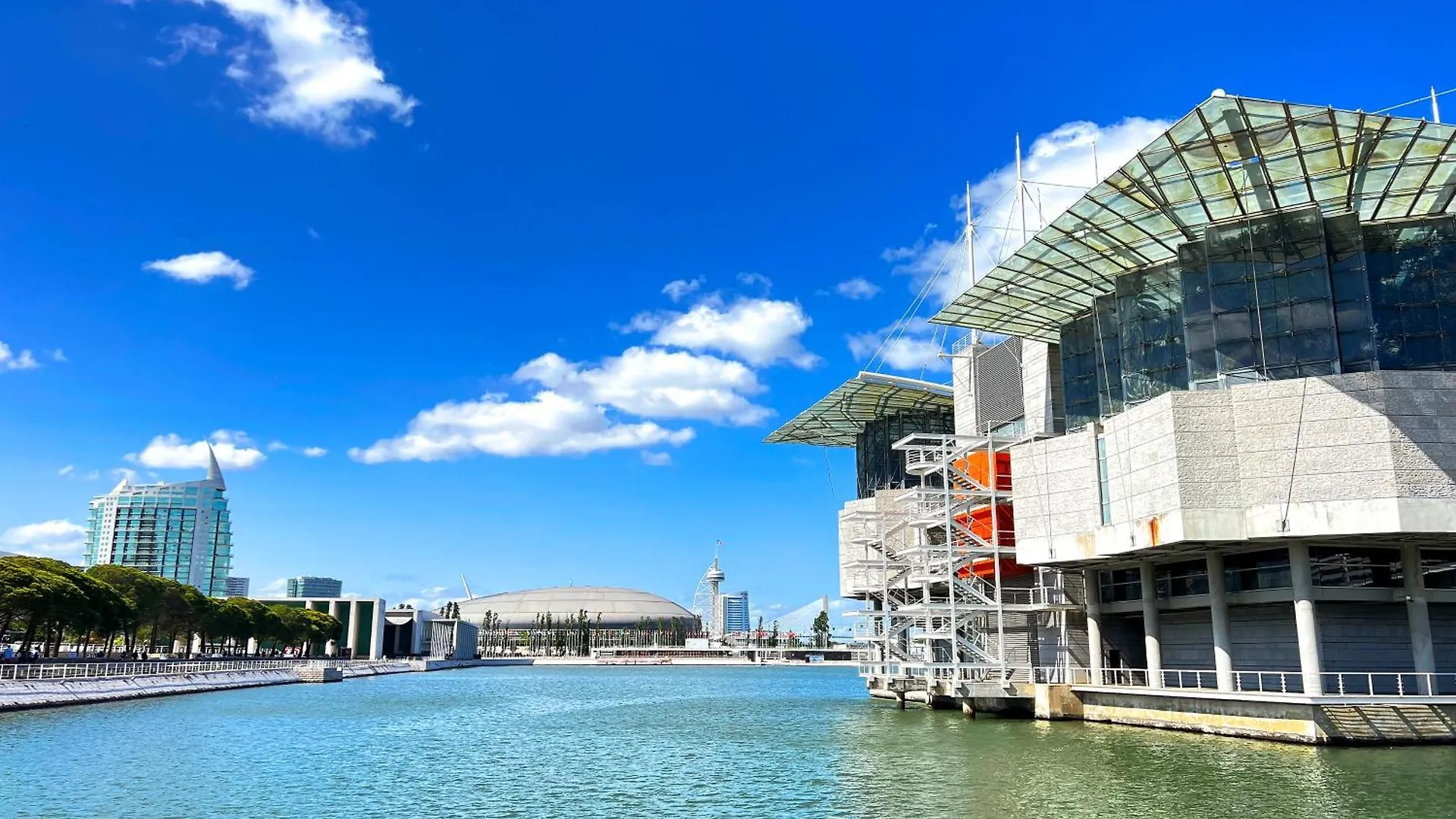 Lisbon Prestige River View Condo By Becherish Portekiz